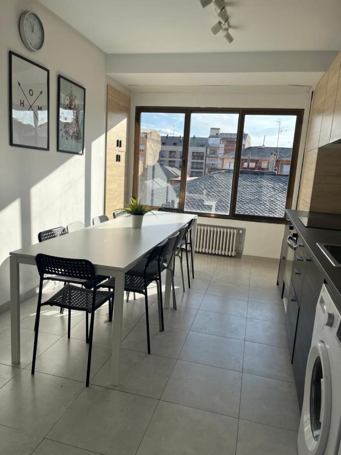 Bierzo Habita Apartments Понферрада Экстерьер фото